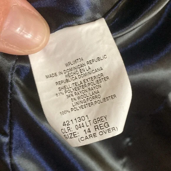 Formal Izod suit - Picture 5 of 8